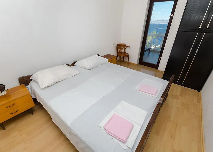 Barba Lägenhet Rogač
